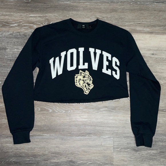 Darc Sport Sweaters - Darc Sport Wolves Cropped Sweater